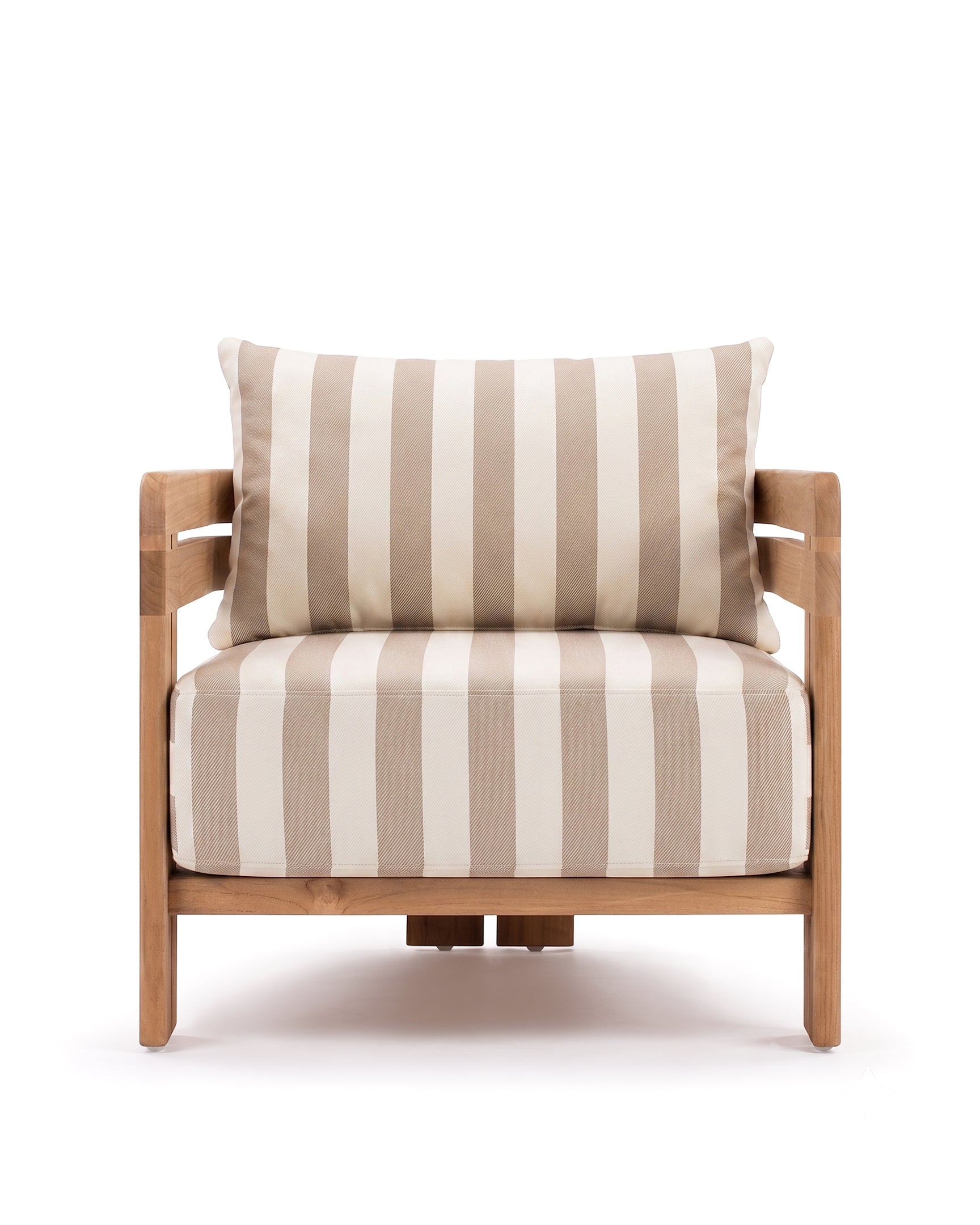 Lusso Outdoor Lounge Chair