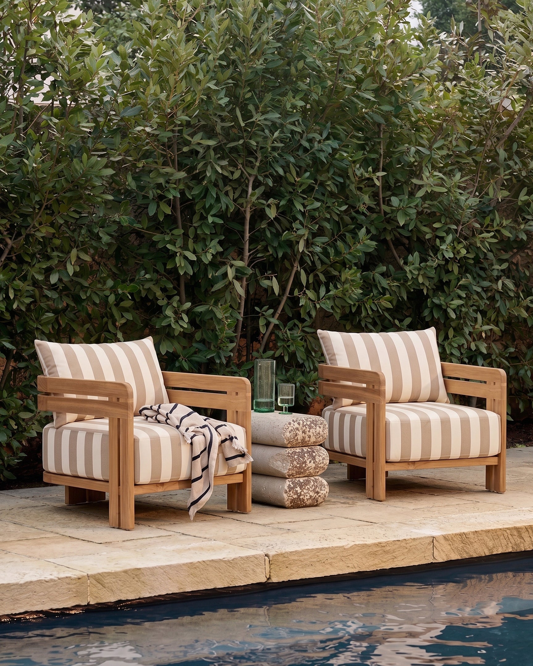 Lusso Outdoor Lounge Chair